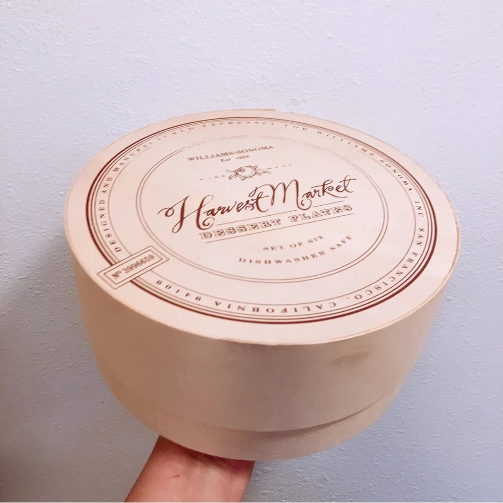 Williams and Sonoma set of 6 Desert/Salad/Appetizer Plates Harvest Market 8”